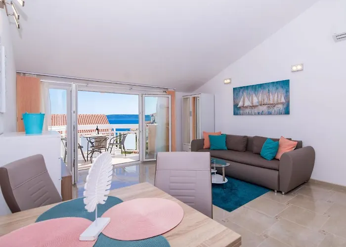 Apartman Nikaroni-3 By Interhome Trogir