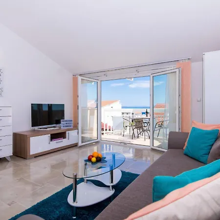 Apartment Nikaroni-3 By Interhome
