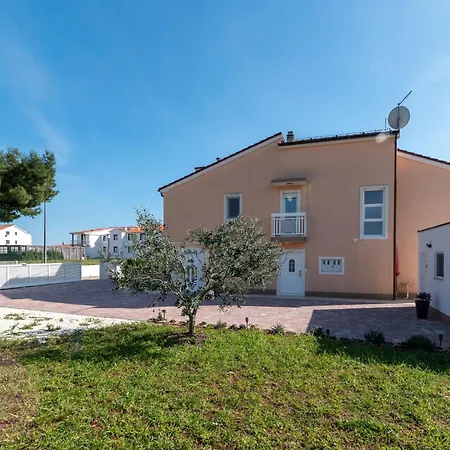 Nikaroni-3 By Interhome Apartman *