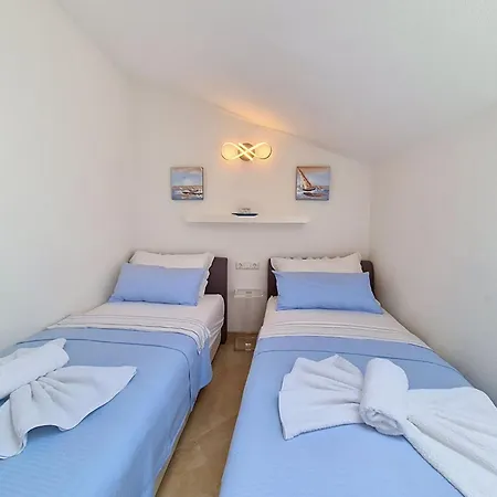 Apartment Nikaroni-3 By Interhome
