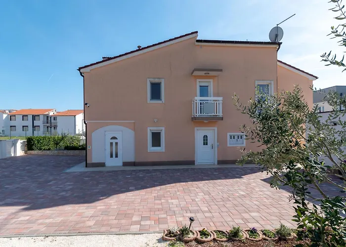 Lejlighed Nikaroni-3 By Interhome